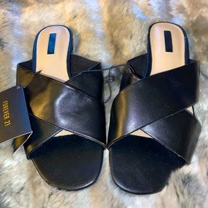 NWT Forever 21 slides